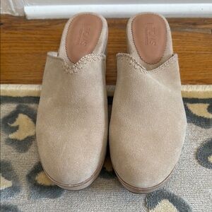Toms Cream Mules with Suede Material and Scalloped Trim